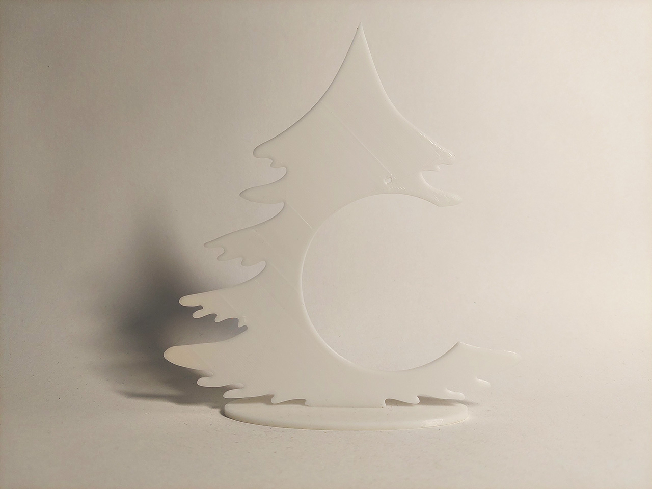 Eglute su vieta zaisliukui kabinti 18001-1