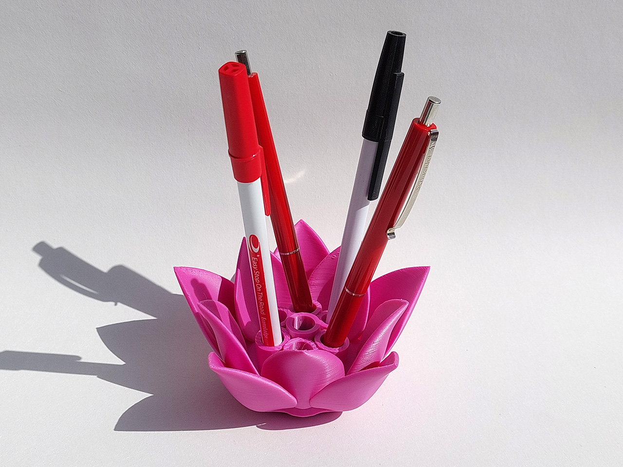 Tusinuko laikiklis Lotuso geles formos 15006-2