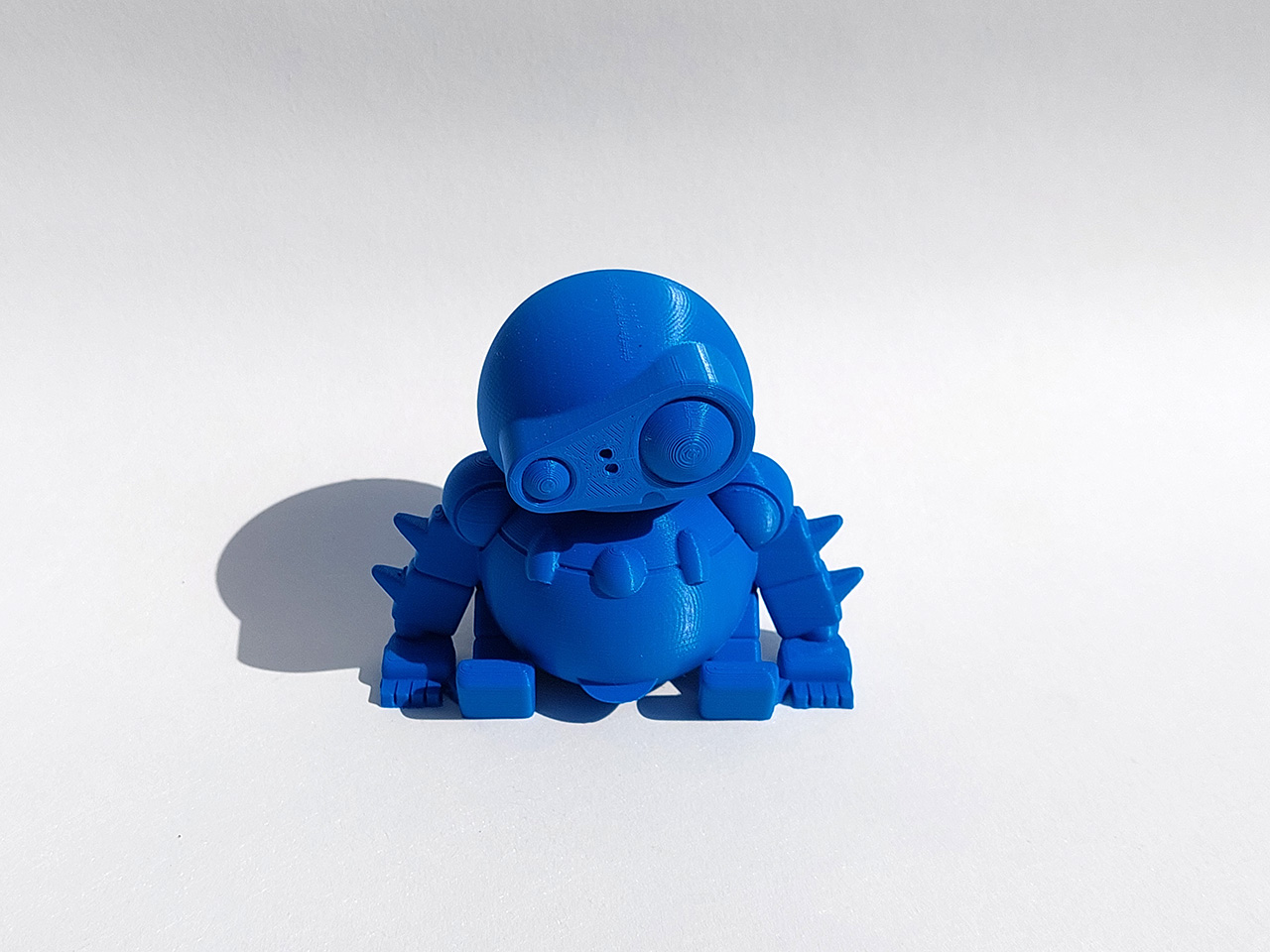 sedintis robotas 16004-1