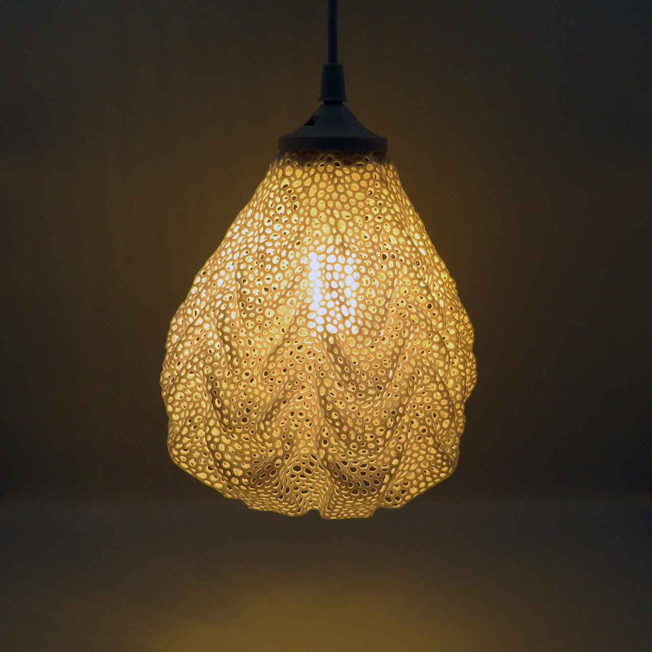 03 pakabinamas sviestuvas Banga