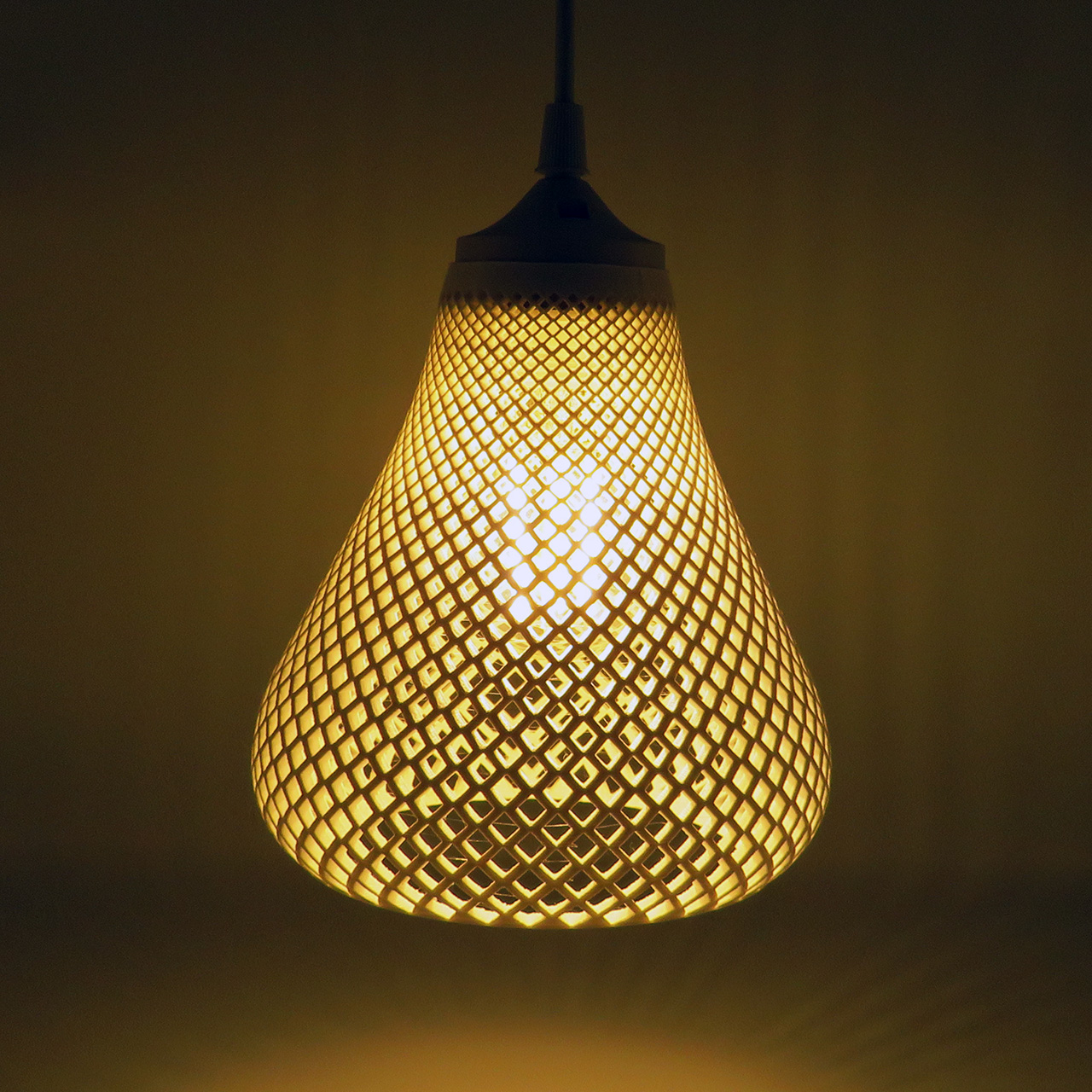 03 pakabinamas sviestuvas Kriause