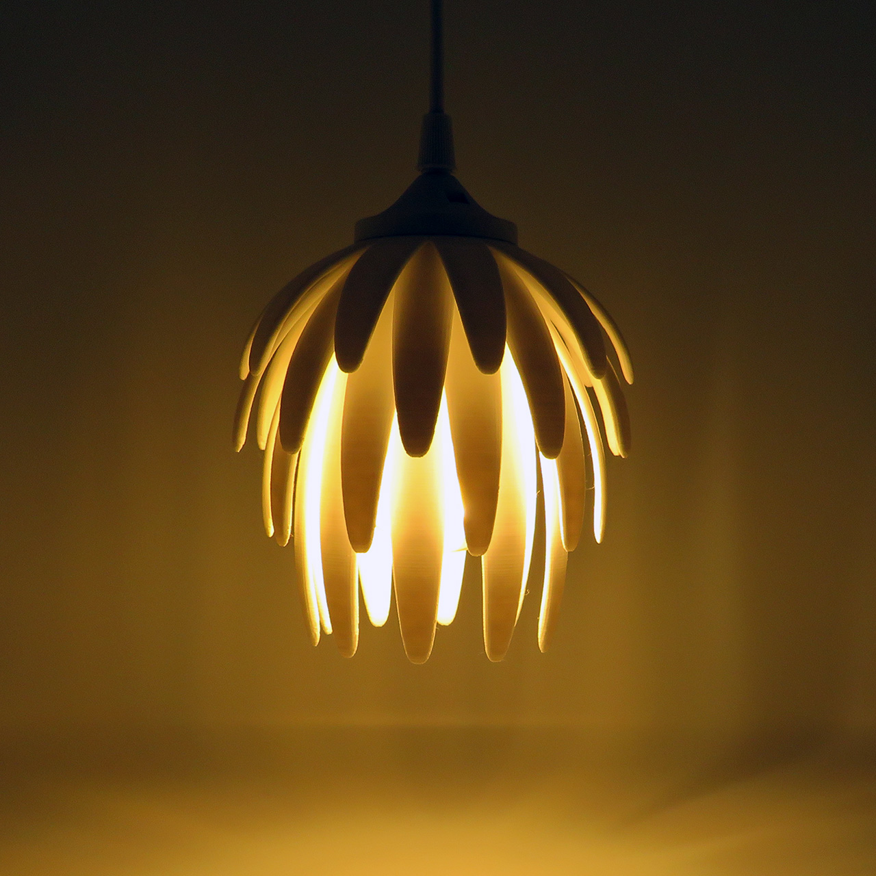 03 pakabinamas sviestuvas Ziedas