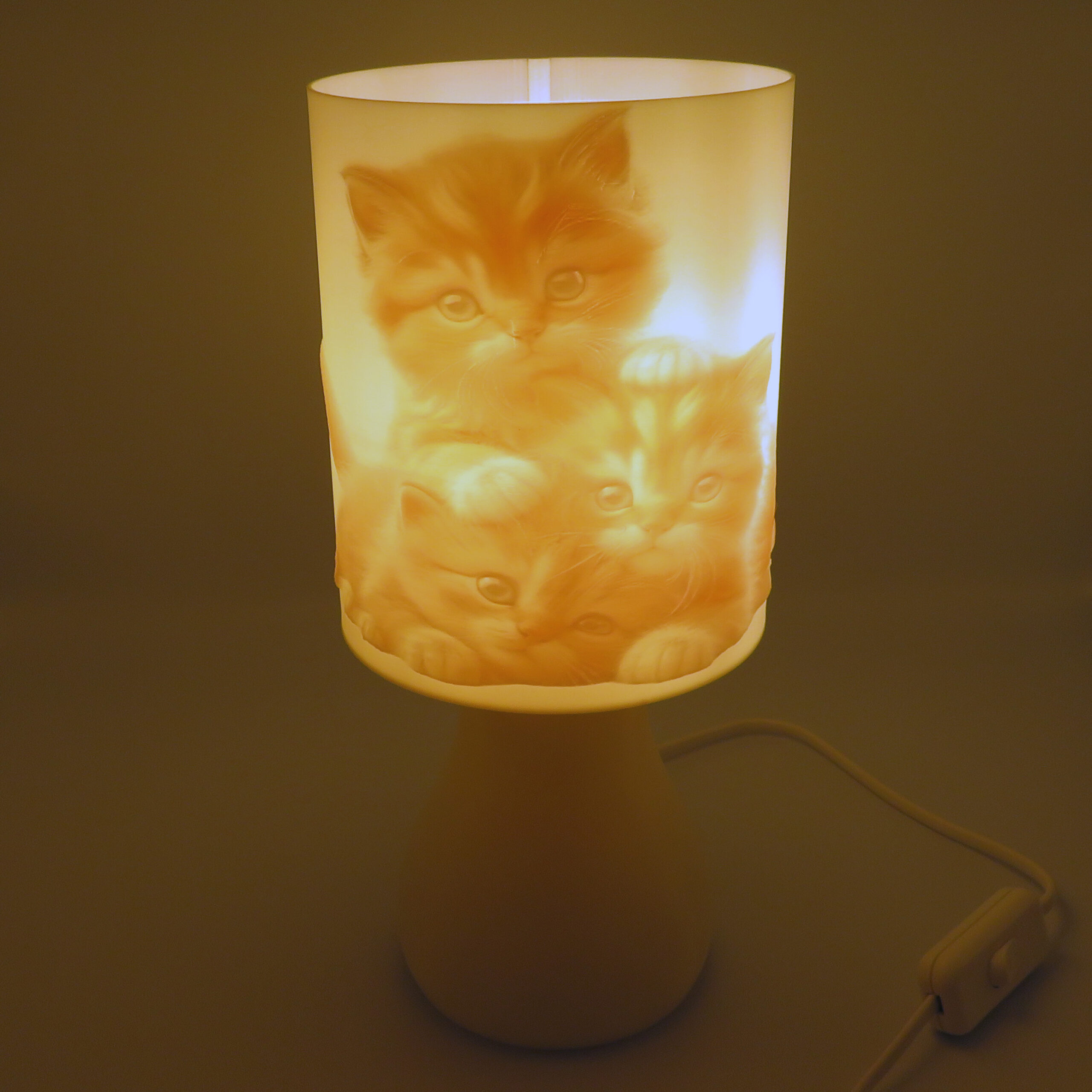 03 Stalinis sviestuvas Kaciukai su piesiniu LED 3D